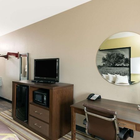 Super 8 By Wyndham Colorado City Exteriér fotografie