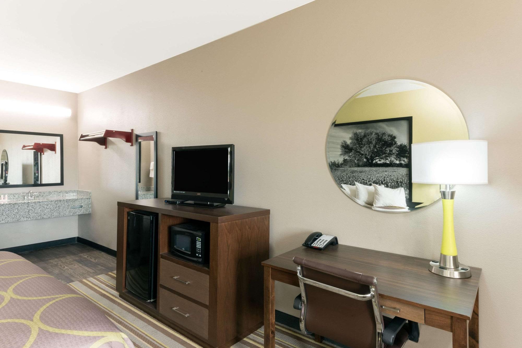 Super 8 By Wyndham Colorado City Exteriér fotografie